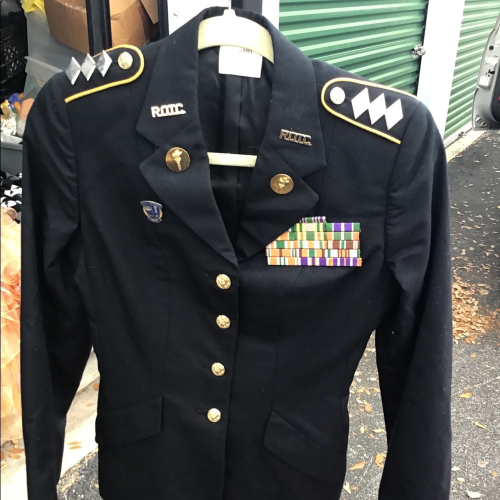 Women’s ROTC Coat NSN 8410-01-552-2298